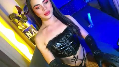 lovelymiss_shyna11 online show from 1, 6, 2026