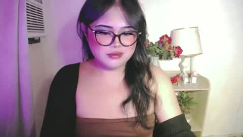 Snapshot of lovelypinaychubsx chatting on 22, 6, 2026 lovely online show from 22, 6, 2026