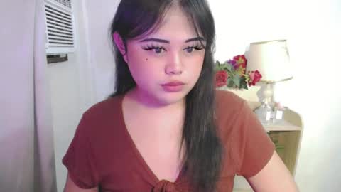 Snapshot of lovelypinaychubsx chatting on 29, 6, 2026 lovely online show from 29, 6, 2026