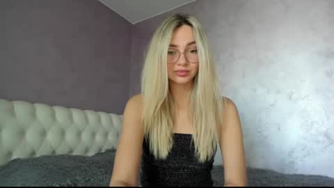 Snapshot of lovelyrose135 chatting on 7, 3, 2025 Lovely Rose online show from 7, 3, 2025