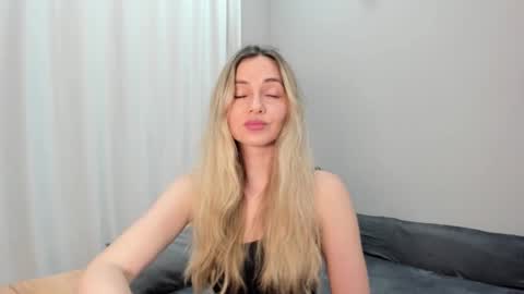 Snapshot of lovelyrose135 chatting on 27, 2, 2026 Lovely Rose online show from 27, 2, 2026