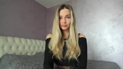 Snapshot of lovelyrose135 chatting on 28, 3, 2026 Lovely Rose online show from 28, 3, 2026