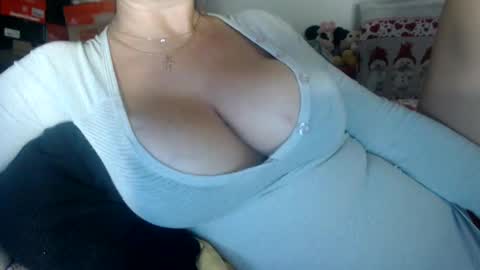 lovelywoman22 online show from 15, 12, 2024