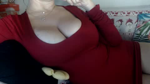 lovelywoman22 online show from 20, 12, 2024