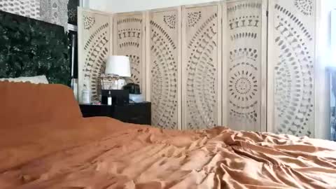 lovelyxmacii online show from 22, 5, 2026