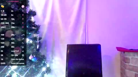 Snapshot of lovemesomemoree chatting on 24, 12, 2024 Connie online show from 24, 12, 2024