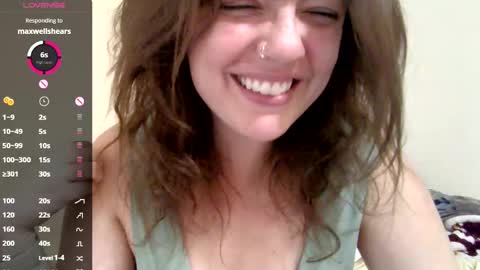 Snapshot of lovemesomemoree chatting on 2, 1, 2025 Connie online show from 2, 1, 2025