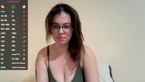Snapshot of lovemesomemoree chatting on 31, 1, 2025 Connie online show from 31, 1, 2025