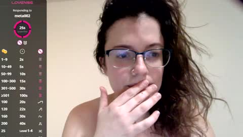 Snapshot of lovemesomemoree chatting on 5, 2, 2025 Connie online show from 5, 2, 2025