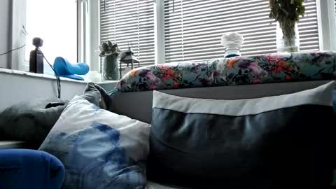 lovepusy87 online show from 5, 2, 2026