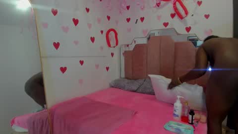 Snapshot of lovequeen02 chatting on 17, 2, 2025 L O V E online show from 17, 2, 2025