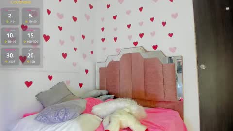 Snapshot of lovequeen02 chatting on 19, 2, 2025 L O V E online show from 19, 2, 2025