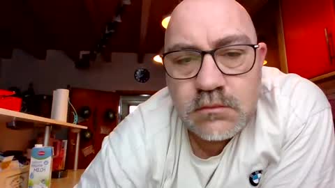 lover010983 online show from 19, 2, 2025