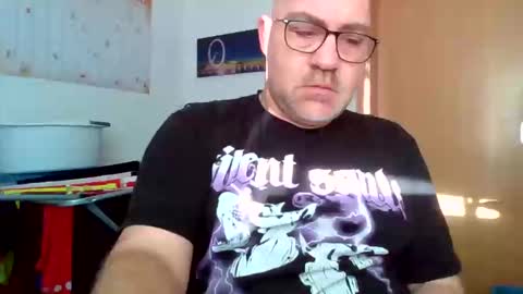 lover010983 online show from 19, 3, 2026