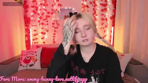 Snapshot of lover_emmy chatting on 19, 9, 2025 Emmy online show from 19, 9, 2025