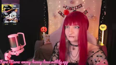 Snapshot of lover_emmy chatting on 29, 10, 2025 Emmy online show from 29, 10, 2025