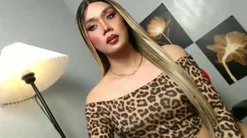 lovers moon22 online show from 1, 12, 2025