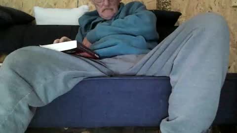 just here to have fun and cum online show from 31, 10, 2025