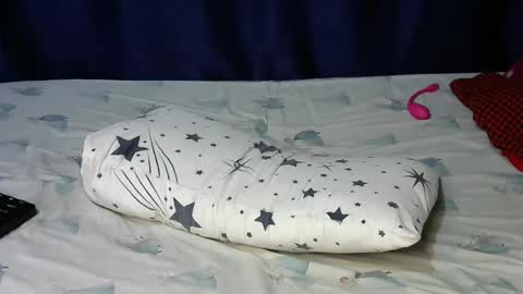 Snapshot of loveslut_ chatting on 11, 11, 2025 loveslut_ online show from 11, 11, 2025