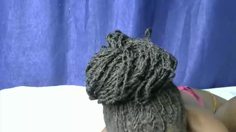 Snapshot of loveslut_ chatting on 2, 12, 2025 loveslut_ online show from 2, 12, 2025