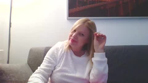 Snapshot of lovestar544963 chatting on 3, 12, 2024 Marlyn online show from 3, 12, 2024