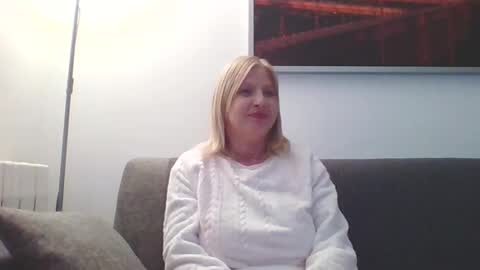 Snapshot of lovestar544963 chatting on 30, 12, 2024 Marlyn online show from 30, 12, 2024