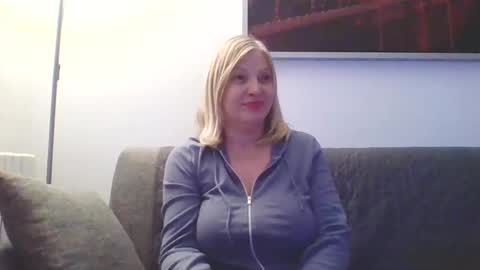 Snapshot of lovestar544963 chatting on 8, 1, 2025 Marlyn online show from 8, 1, 2025