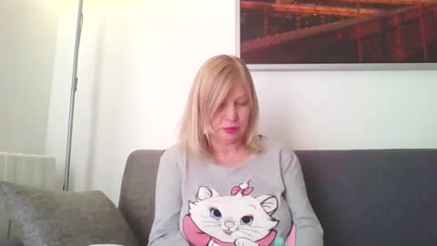 Snapshot of lovestar544963 chatting on 11, 1, 2025 Marlyn online show from 11, 1, 2025