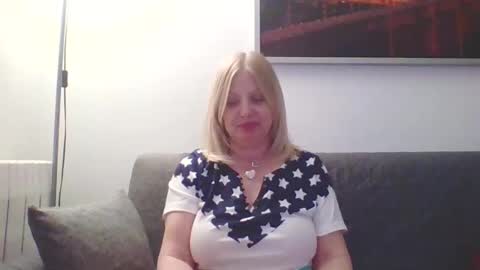 Snapshot of lovestar544963 chatting on 27, 1, 2025 Marlyn online show from 27, 1, 2025