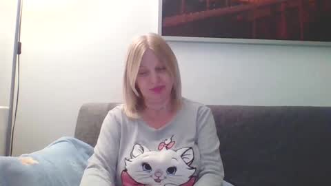 Snapshot of lovestar544963 chatting on 20, 2, 2025 Marlyn online show from 20, 2, 2025