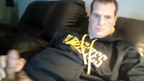 Snapshot of lovetocum37 chatting on 23, 12, 2025 lovetocum37 online show from 23, 12, 2025