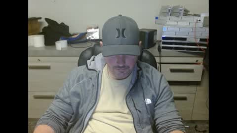 Snapshot of lovetofps chatting on 29, 4, 2026 Love2Game online show from 29, 4, 2026