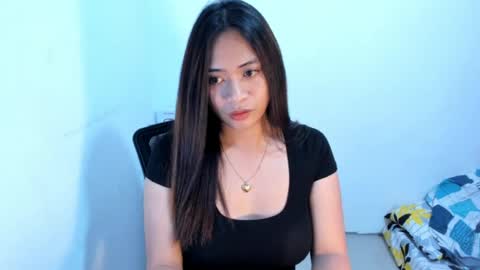 Snapshot of loveyoureign06 chatting on 22, 6, 2026 Ryn online show from 22, 6, 2026