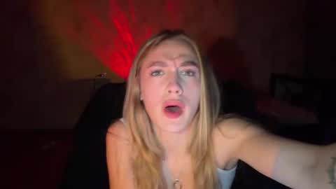 Snapshot of lovia_ chatting on 20, 6, 2026 Lana online show from 20, 6, 2026