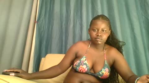 Snapshot of loviett chatting on 15, 6, 2026 loviett online show from 15, 6, 2026