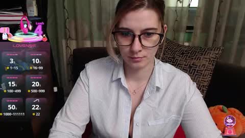 Snapshot of lovingfeetheels chatting on 14, 1, 2026 Antonia online show from 14, 1, 2026