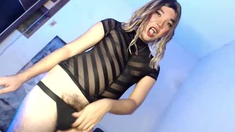 Snapshot of lovingmonaru969 chatting on 12, 11, 2025 Lovingmonaru969 online show from 12, 11, 2025