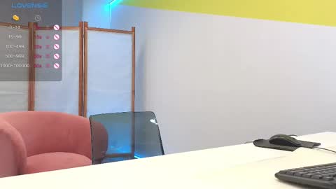 Snapshot of lovlybambi chatting on 10, 3, 2025 Vikkkk online show from 10, 3, 2025