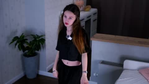Amelia online show from 8, 4, 2026