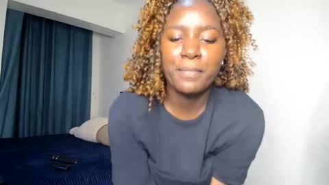 loyalcutie online show from 4, 6, 2026