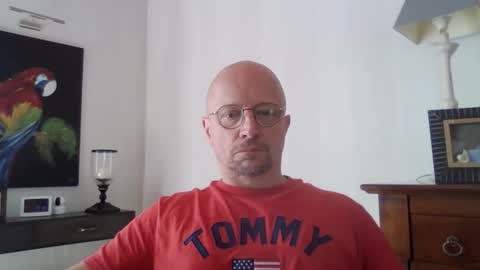 Snapshot of lrda49 chatting on 23, 3, 2026 Espigle online show from 23, 3, 2026