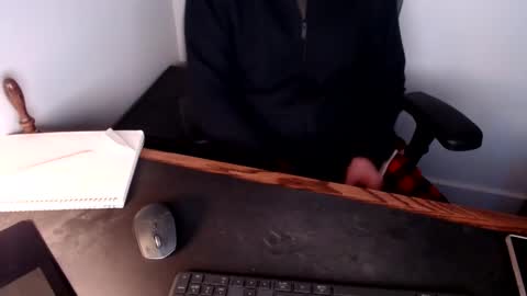 lreed090 online show from 11, 2, 2025