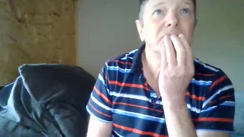 Snapshot of lu485947452685193669 chatting on 17, 5, 2026 lu485947452685193669 online show from 17, 5, 2026