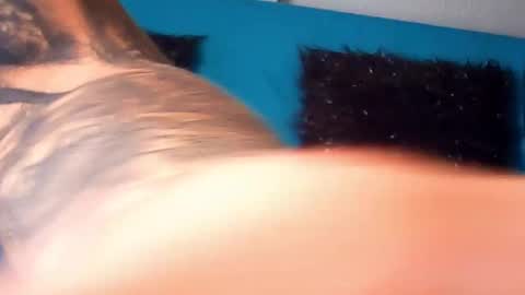 Snapshot of lu_pink chatting on 28, 10, 2025 lu_pink online show from 28, 10, 2025