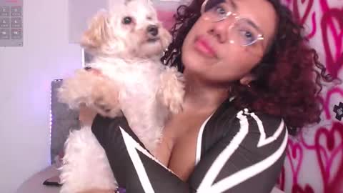 Luana grey1 on ig online show from 28, 2, 2025