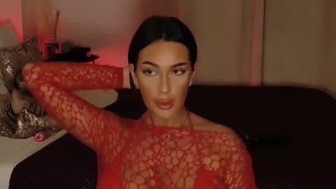 Luana Dess online show from 3, 4, 2026