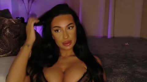 Luana Dess online show from 29, 5, 2026