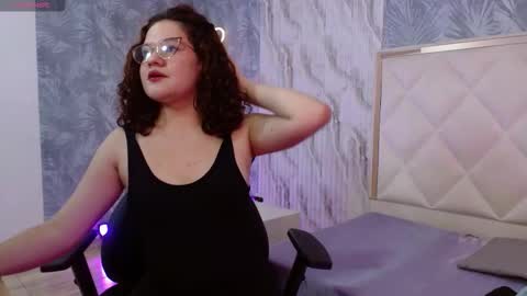 Snapshot of luar_tay chatting on 19, 12, 2025 LUAR online show from 19, 12, 2025