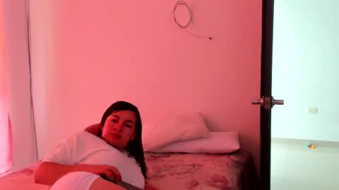 luara__01__lecat_1 online show from 1, 3, 2026