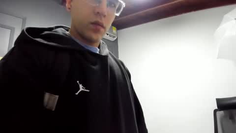 luca_morettii online show from 19, 10, 2025